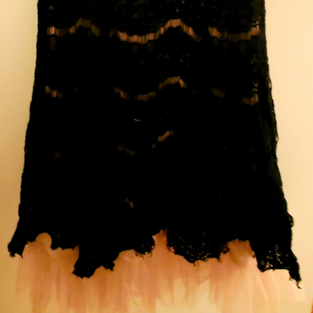 Dress - Picture 3 of 5